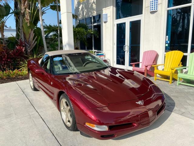 2003 50th Anniversary Red /Light Oak Chevrolet Corvette 50TH CONVERTIBLE LOW MILES 6,742 (1G1YY32G735) with an 5.7L Ls1 V8 SFI Engine engine, Automatic transmission, located at 4701 North Dixie Hwy, Pompano Beach, FL, 33064, (954) 422-2889, 26.240938, -80.123474 - OUR WEBPAGE FLORIDACARS1.COM HAS OVER 100 PHOTOS AND FREE CARFAX LINK 2003 Chevrolet Corvette 50th Anniversary Convertible 5.7L V8 F OHV Gasoline 25 MPG Rear Wheel Drive Features ABS Brakes Air Conditioning Alloy Wheels AM/FM Stereo Automatic Transmission BOSE Sound System CD Audio Cruise Control He- Photo#1