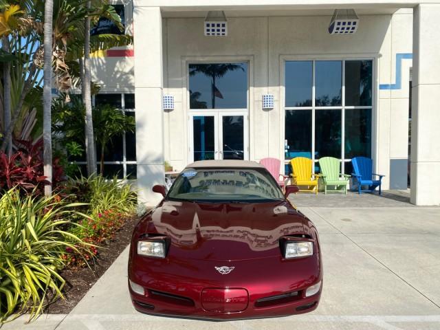 2003 50th Anniversary Red /Light Oak Chevrolet Corvette 50TH CONVERTIBLE LOW MILES 6,742 (1G1YY32G735) with an 5.7L Ls1 V8 SFI Engine engine, Automatic transmission, located at 4701 North Dixie Hwy, Pompano Beach, FL, 33064, (954) 422-2889, 26.240938, -80.123474 - OUR WEBPAGE FLORIDACARS1.COM HAS OVER 100 PHOTOS AND FREE CARFAX LINK 2003 Chevrolet Corvette 50th Anniversary Convertible 5.7L V8 F OHV Gasoline 25 MPG Rear Wheel Drive Features ABS Brakes Air Conditioning Alloy Wheels AM/FM Stereo Automatic Transmission BOSE Sound System CD Audio Cruise Control He- Photo#26