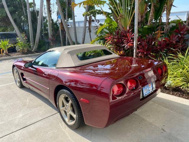 2003 50th Anniversary Red /Light Oak Chevrolet Corvette 50TH CONVERTIBLE LOW MILES 6,742 (1G1YY32G735) with an 5.7L Ls1 V8 SFI Engine engine, Automatic transmission, located at 4701 North Dixie Hwy, Pompano Beach, FL, 33064, (954) 422-2889, 26.240938, -80.123474 - OUR WEBPAGE FLORIDACARS1.COM HAS OVER 100 PHOTOS AND FREE CARFAX LINK 2003 Chevrolet Corvette 50th Anniversary Convertible 5.7L V8 F OHV Gasoline 25 MPG Rear Wheel Drive Features ABS Brakes Air Conditioning Alloy Wheels AM/FM Stereo Automatic Transmission BOSE Sound System CD Audio Cruise Control He- Photo#41