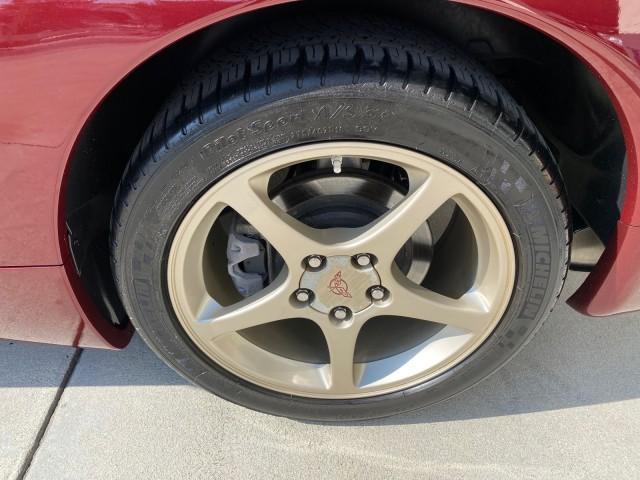 2003 50th Anniversary Red /Light Oak Chevrolet Corvette 50TH CONVERTIBLE LOW MILES 6,742 (1G1YY32G735) with an 5.7L Ls1 V8 SFI Engine engine, Automatic transmission, located at 4701 North Dixie Hwy, Pompano Beach, FL, 33064, (954) 422-2889, 26.240938, -80.123474 - OUR WEBPAGE FLORIDACARS1.COM HAS OVER 100 PHOTOS AND FREE CARFAX LINK 2003 Chevrolet Corvette 50th Anniversary Convertible 5.7L V8 F OHV Gasoline 25 MPG Rear Wheel Drive Features ABS Brakes Air Conditioning Alloy Wheels AM/FM Stereo Automatic Transmission BOSE Sound System CD Audio Cruise Control He- Photo#96