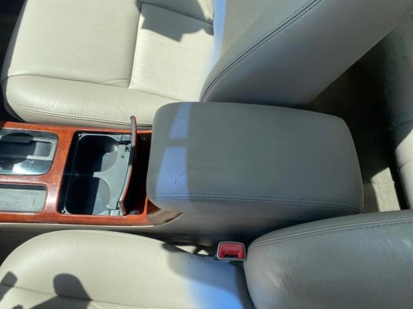 2006 Super White /Taupe Toyota Camry XLE V6 LOW MILES 65,439 (4T1BF30K76U) with an 3.0L DOHC SEFI 24-Valve V6 Engine engine, Automatic transmission, located at 4701 North Dixie Hwy, Pompano Beach, FL, 33064, (954) 422-2889, 26.240938, -80.123474 - OUR WEBPAGE FLORIDACARS1.COM HAS OVER 100 PHOTOS AND FREE CARFAX LINK 2006 Toyota Camry XLE V6 1 OWNER Sedan 4 DR 3.0L V6 F DOHC 24V Gasoline 29 MPG Front Wheel Drive Features ABS Brakes Air Conditioning Alloy Wheels AM/FM Stereo Automatic Transmission Cassette Player CD Audio Cruise Control JBL Sou- Photo#63
