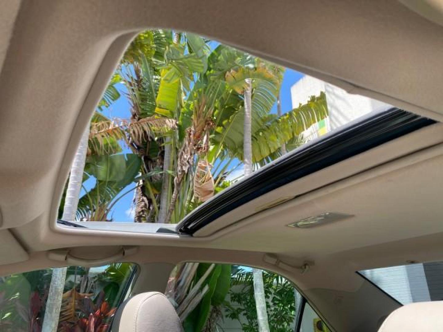 2006 Super White /Taupe Toyota Camry XLE V6 LOW MILES 65,439 (4T1BF30K76U) with an 3.0L DOHC SEFI 24-Valve V6 Engine engine, Automatic transmission, located at 4701 North Dixie Hwy, Pompano Beach, FL, 33064, (954) 422-2889, 26.240938, -80.123474 - OUR WEBPAGE FLORIDACARS1.COM HAS OVER 100 PHOTOS AND FREE CARFAX LINK 2006 Toyota Camry XLE V6 1 OWNER Sedan 4 DR 3.0L V6 F DOHC 24V Gasoline 29 MPG Front Wheel Drive Features ABS Brakes Air Conditioning Alloy Wheels AM/FM Stereo Automatic Transmission Cassette Player CD Audio Cruise Control JBL Sou- Photo#72
