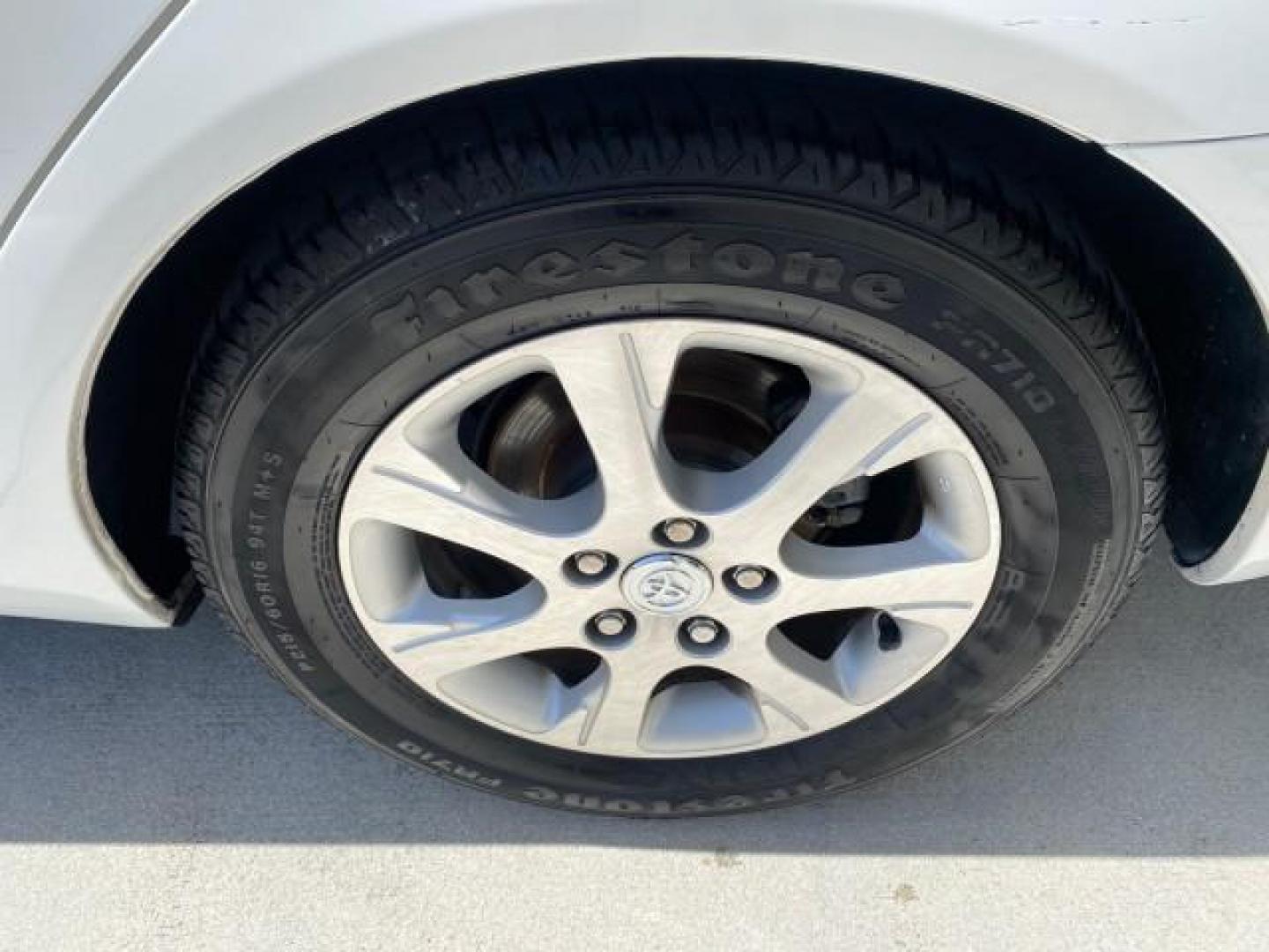 2006 Super White /Taupe Toyota Camry XLE V6 LOW MILES 65,439 (4T1BF30K76U) with an 3.0L DOHC SEFI 24-Valve V6 Engine engine, Automatic transmission, located at 4701 North Dixie Hwy, Pompano Beach, FL, 33064, (954) 422-2889, 26.240938, -80.123474 - OUR WEBPAGE FLORIDACARS1.COM HAS OVER 100 PHOTOS AND FREE CARFAX LINK 2006 Toyota Camry XLE V6 1 OWNER Sedan 4 DR 3.0L V6 F DOHC 24V Gasoline 29 MPG Front Wheel Drive Features ABS Brakes Air Conditioning Alloy Wheels AM/FM Stereo Automatic Transmission Cassette Player CD Audio Cruise Control JBL Sou- Photo#86