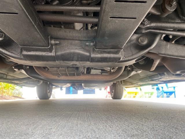 2005 Summit White /Medium Gray Chevrolet Astro Passenger LT LOW MILES 67,376 1 OWNER (1GNDM19X05B) with an 4.3L Vortec 4300 V6 MFI Engine engine, Automatic transmission, located at 4701 North Dixie Hwy, Pompano Beach, FL, 33064, (954) 422-2889, 26.240938, -80.123474 - OUR WEBPAGE FLORIDACARS1.COM HAS OVER 100 PHOTOS AND FREE CARFAX LINK 2005 Chevrolet Astro LT 1 OWNER Van 4.3L V6 F Gasoline 21 MPG Rear Wheel Drive Features ABS Brakes Air Conditioning Alloy Wheels AM/FM Stereo Automatic Transmission Barn Doors Cassette Player CD Audio Cloth Seats Cruise Control Fu- Photo#21