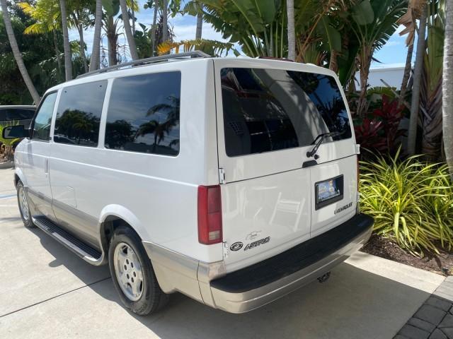2005 Summit White /Medium Gray Chevrolet Astro Passenger LT LOW MILES 67,376 1 OWNER (1GNDM19X05B) with an 4.3L Vortec 4300 V6 MFI Engine engine, Automatic transmission, located at 4701 North Dixie Hwy, Pompano Beach, FL, 33064, (954) 422-2889, 26.240938, -80.123474 - OUR WEBPAGE FLORIDACARS1.COM HAS OVER 100 PHOTOS AND FREE CARFAX LINK 2005 Chevrolet Astro LT 1 OWNER Van 4.3L V6 F Gasoline 21 MPG Rear Wheel Drive Features ABS Brakes Air Conditioning Alloy Wheels AM/FM Stereo Automatic Transmission Barn Doors Cassette Player CD Audio Cloth Seats Cruise Control Fu- Photo#33