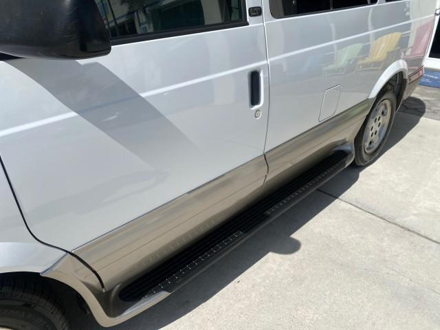 2005 Summit White /Medium Gray Chevrolet Astro Passenger LT LOW MILES 67,376 1 OWNER (1GNDM19X05B) with an 4.3L Vortec 4300 V6 MFI Engine engine, Automatic transmission, located at 4701 North Dixie Hwy, Pompano Beach, FL, 33064, (954) 422-2889, 26.240938, -80.123474 - OUR WEBPAGE FLORIDACARS1.COM HAS OVER 100 PHOTOS AND FREE CARFAX LINK 2005 Chevrolet Astro LT 1 OWNER Van 4.3L V6 F Gasoline 21 MPG Rear Wheel Drive Features ABS Brakes Air Conditioning Alloy Wheels AM/FM Stereo Automatic Transmission Barn Doors Cassette Player CD Audio Cloth Seats Cruise Control Fu- Photo#41
