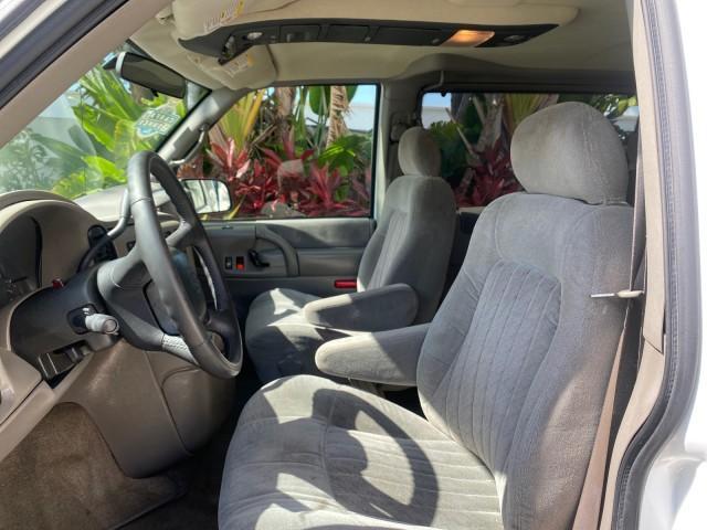 2005 Summit White /Medium Gray Chevrolet Astro Passenger LT LOW MILES 67,376 1 OWNER (1GNDM19X05B) with an 4.3L Vortec 4300 V6 MFI Engine engine, Automatic transmission, located at 4701 North Dixie Hwy, Pompano Beach, FL, 33064, (954) 422-2889, 26.240938, -80.123474 - OUR WEBPAGE FLORIDACARS1.COM HAS OVER 100 PHOTOS AND FREE CARFAX LINK 2005 Chevrolet Astro LT 1 OWNER Van 4.3L V6 F Gasoline 21 MPG Rear Wheel Drive Features ABS Brakes Air Conditioning Alloy Wheels AM/FM Stereo Automatic Transmission Barn Doors Cassette Player CD Audio Cloth Seats Cruise Control Fu- Photo#45