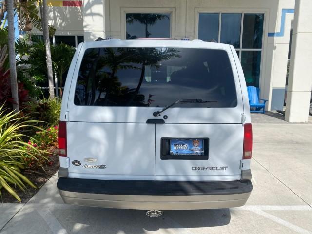 2005 Summit White /Medium Gray Chevrolet Astro Passenger LT LOW MILES 67,376 1 OWNER (1GNDM19X05B) with an 4.3L Vortec 4300 V6 MFI Engine engine, Automatic transmission, located at 4701 North Dixie Hwy, Pompano Beach, FL, 33064, (954) 422-2889, 26.240938, -80.123474 - OUR WEBPAGE FLORIDACARS1.COM HAS OVER 100 PHOTOS AND FREE CARFAX LINK 2005 Chevrolet Astro LT 1 OWNER Van 4.3L V6 F Gasoline 21 MPG Rear Wheel Drive Features ABS Brakes Air Conditioning Alloy Wheels AM/FM Stereo Automatic Transmission Barn Doors Cassette Player CD Audio Cloth Seats Cruise Control Fu- Photo#96