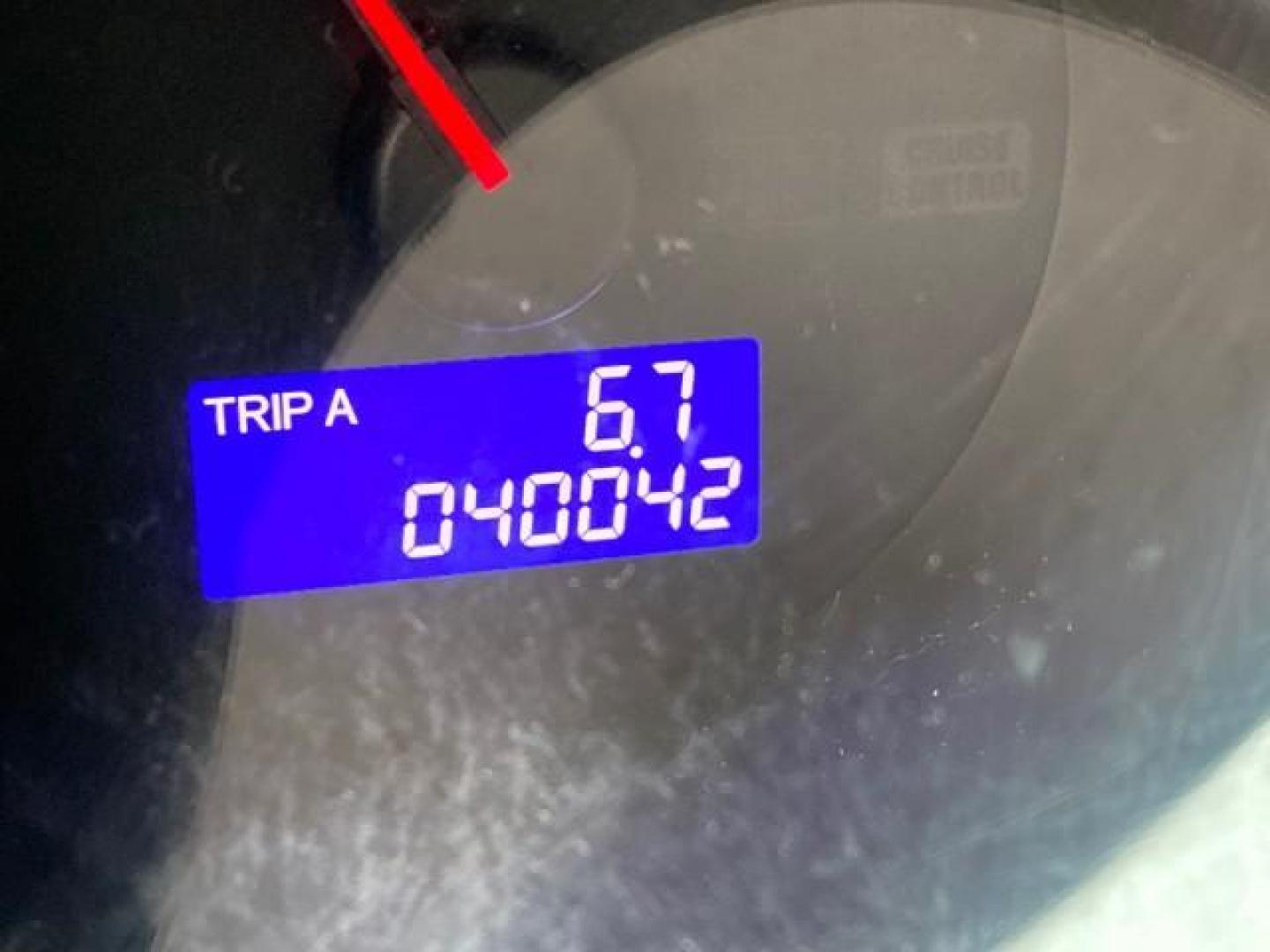 2007 Taffeta White /Black Honda Fit 37 MPG AUTO AC Sport LOW MILES 40,042 (JHMGD38687S) with an 1.5L SOHC PGM-FI 16-Valve VTEC I4 Engine engine, Automatic transmission, located at 4701 North Dixie Hwy, Pompano Beach, FL, 33064, (954) 422-2889, 26.240938, -80.123474 - OUR WEBPAGE FLORIDACARS1.COM HAS OVER 100 PHOTOS AND FREE CARFAX LINK 2007 Honda Fit Sport Hatchback 4 DR 1.5L I4 F SOHC Gasoline 37 MPG Front Wheel Drive Features ABS Brakes Air Conditioning Alloy Wheels AM/FM Stereo Automatic Transmission Auxiliary Audio Input CD Audio Cloth Seats Cruise Control O- Photo#18