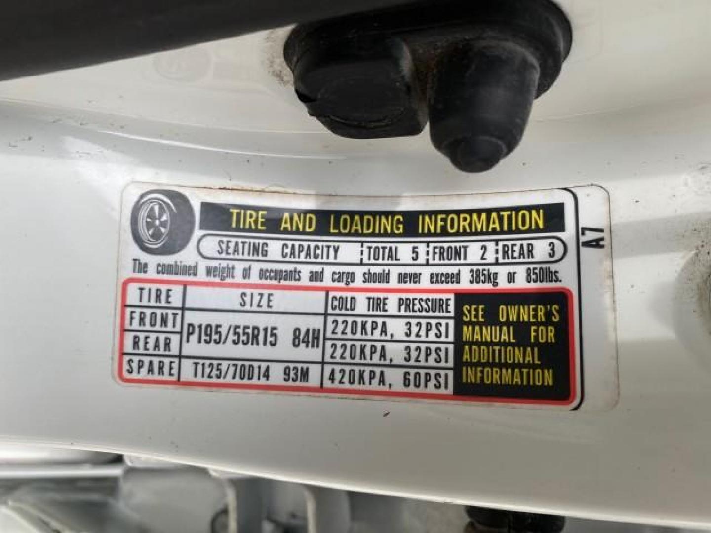 2007 Taffeta White /Black Honda Fit 37 MPG AUTO AC Sport LOW MILES 40,042 (JHMGD38687S) with an 1.5L SOHC PGM-FI 16-Valve VTEC I4 Engine engine, Automatic transmission, located at 4701 North Dixie Hwy, Pompano Beach, FL, 33064, (954) 422-2889, 26.240938, -80.123474 - OUR WEBPAGE FLORIDACARS1.COM HAS OVER 100 PHOTOS AND FREE CARFAX LINK 2007 Honda Fit Sport Hatchback 4 DR 1.5L I4 F SOHC Gasoline 37 MPG Front Wheel Drive Features ABS Brakes Air Conditioning Alloy Wheels AM/FM Stereo Automatic Transmission Auxiliary Audio Input CD Audio Cloth Seats Cruise Control O- Photo#66