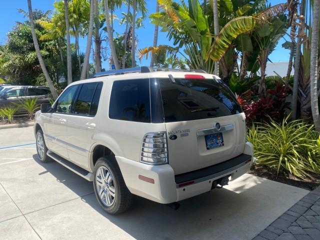 2007 Oxford White /Camel Mercury Mountaineer SUV Premier 1 OWNER (4M2EU38867U) with an 4.6L SOHC 24-Valve V8 Engine engine, Automatic transmission, located at 4701 North Dixie Hwy, Pompano Beach, FL, 33064, (954) 422-2889, 26.240938, -80.123474 - OUR WEBPAGE FLORIDACARS1.COM HAS OVER 100 PHOTOS AND FREE CARFAX LINK 2007 Mercury Mountaineer Premier 4 Door Wagon/Sport Utility 4.6L V8 F SOHC Gasoline 21 MPG Rear Wheel Drive Features ABS Brakes Air Conditioning Alloy Wheels AM/FM Stereo Audiophile Sound System Automatic Transmission Auxiliary Au- Photo#5