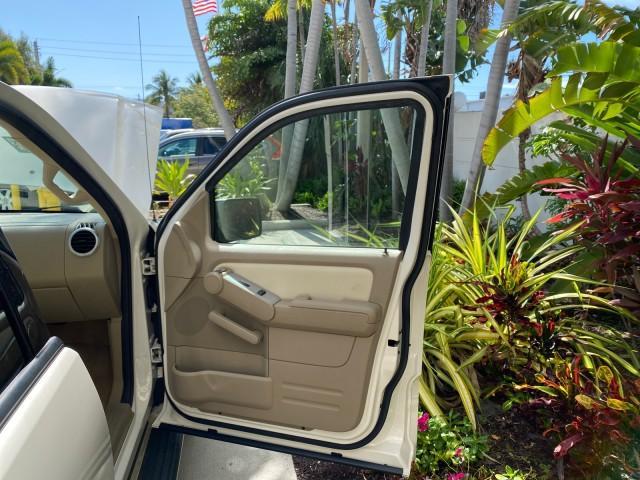 2007 Oxford White /Camel Mercury Mountaineer SUV Premier 1 OWNER (4M2EU38867U) with an 4.6L SOHC 24-Valve V8 Engine engine, Automatic transmission, located at 4701 North Dixie Hwy, Pompano Beach, FL, 33064, (954) 422-2889, 26.240938, -80.123474 - OUR WEBPAGE FLORIDACARS1.COM HAS OVER 100 PHOTOS AND FREE CARFAX LINK 2007 Mercury Mountaineer Premier 4 Door Wagon/Sport Utility 4.6L V8 F SOHC Gasoline 21 MPG Rear Wheel Drive Features ABS Brakes Air Conditioning Alloy Wheels AM/FM Stereo Audiophile Sound System Automatic Transmission Auxiliary Au- Photo#11