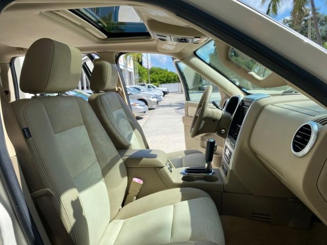2007 Oxford White /Camel Mercury Mountaineer SUV Premier 1 OWNER (4M2EU38867U) with an 4.6L SOHC 24-Valve V8 Engine engine, Automatic transmission, located at 4701 North Dixie Hwy, Pompano Beach, FL, 33064, (954) 422-2889, 26.240938, -80.123474 - OUR WEBPAGE FLORIDACARS1.COM HAS OVER 100 PHOTOS AND FREE CARFAX LINK 2007 Mercury Mountaineer Premier 4 Door Wagon/Sport Utility 4.6L V8 F SOHC Gasoline 21 MPG Rear Wheel Drive Features ABS Brakes Air Conditioning Alloy Wheels AM/FM Stereo Audiophile Sound System Automatic Transmission Auxiliary Au- Photo#12