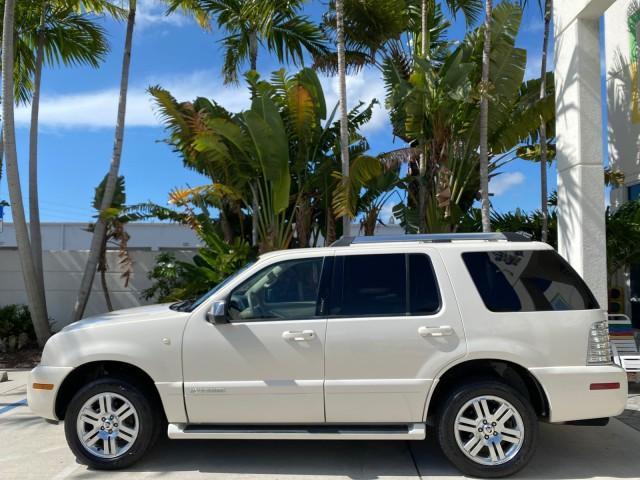2007 Oxford White /Camel Mercury Mountaineer SUV Premier 1 OWNER (4M2EU38867U) with an 4.6L SOHC 24-Valve V8 Engine engine, Automatic transmission, located at 4701 North Dixie Hwy, Pompano Beach, FL, 33064, (954) 422-2889, 26.240938, -80.123474 - OUR WEBPAGE FLORIDACARS1.COM HAS OVER 100 PHOTOS AND FREE CARFAX LINK 2007 Mercury Mountaineer Premier 4 Door Wagon/Sport Utility 4.6L V8 F SOHC Gasoline 21 MPG Rear Wheel Drive Features ABS Brakes Air Conditioning Alloy Wheels AM/FM Stereo Audiophile Sound System Automatic Transmission Auxiliary Au- Photo#31