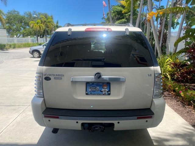 2007 Oxford White /Camel Mercury Mountaineer SUV Premier 1 OWNER (4M2EU38867U) with an 4.6L SOHC 24-Valve V8 Engine engine, Automatic transmission, located at 4701 North Dixie Hwy, Pompano Beach, FL, 33064, (954) 422-2889, 26.240938, -80.123474 - OUR WEBPAGE FLORIDACARS1.COM HAS OVER 100 PHOTOS AND FREE CARFAX LINK 2007 Mercury Mountaineer Premier 4 Door Wagon/Sport Utility 4.6L V8 F SOHC Gasoline 21 MPG Rear Wheel Drive Features ABS Brakes Air Conditioning Alloy Wheels AM/FM Stereo Audiophile Sound System Automatic Transmission Auxiliary Au- Photo#34