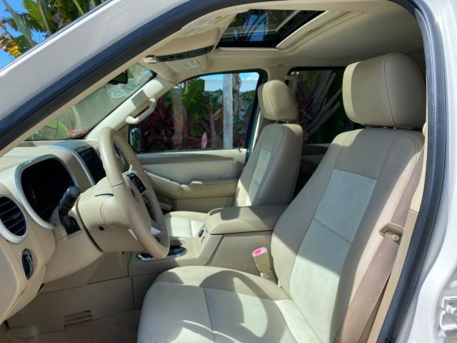 2007 Oxford White /Camel Mercury Mountaineer SUV Premier 1 OWNER (4M2EU38867U) with an 4.6L SOHC 24-Valve V8 Engine engine, Automatic transmission, located at 4701 North Dixie Hwy, Pompano Beach, FL, 33064, (954) 422-2889, 26.240938, -80.123474 - OUR WEBPAGE FLORIDACARS1.COM HAS OVER 100 PHOTOS AND FREE CARFAX LINK 2007 Mercury Mountaineer Premier 4 Door Wagon/Sport Utility 4.6L V8 F SOHC Gasoline 21 MPG Rear Wheel Drive Features ABS Brakes Air Conditioning Alloy Wheels AM/FM Stereo Audiophile Sound System Automatic Transmission Auxiliary Au- Photo#45