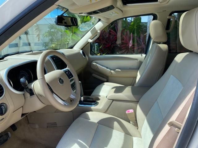 2007 Oxford White /Camel Mercury Mountaineer SUV Premier 1 OWNER (4M2EU38867U) with an 4.6L SOHC 24-Valve V8 Engine engine, Automatic transmission, located at 4701 North Dixie Hwy, Pompano Beach, FL, 33064, (954) 422-2889, 26.240938, -80.123474 - OUR WEBPAGE FLORIDACARS1.COM HAS OVER 100 PHOTOS AND FREE CARFAX LINK 2007 Mercury Mountaineer Premier 4 Door Wagon/Sport Utility 4.6L V8 F SOHC Gasoline 21 MPG Rear Wheel Drive Features ABS Brakes Air Conditioning Alloy Wheels AM/FM Stereo Audiophile Sound System Automatic Transmission Auxiliary Au- Photo#47