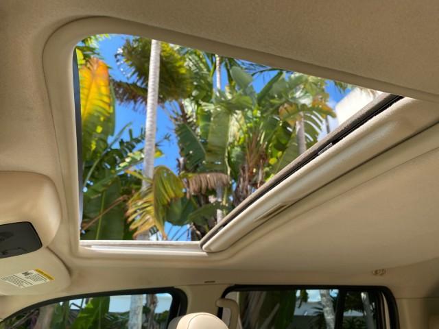 2007 Oxford White /Camel Mercury Mountaineer SUV Premier 1 OWNER (4M2EU38867U) with an 4.6L SOHC 24-Valve V8 Engine engine, Automatic transmission, located at 4701 North Dixie Hwy, Pompano Beach, FL, 33064, (954) 422-2889, 26.240938, -80.123474 - OUR WEBPAGE FLORIDACARS1.COM HAS OVER 100 PHOTOS AND FREE CARFAX LINK 2007 Mercury Mountaineer Premier 4 Door Wagon/Sport Utility 4.6L V8 F SOHC Gasoline 21 MPG Rear Wheel Drive Features ABS Brakes Air Conditioning Alloy Wheels AM/FM Stereo Audiophile Sound System Automatic Transmission Auxiliary Au- Photo#72