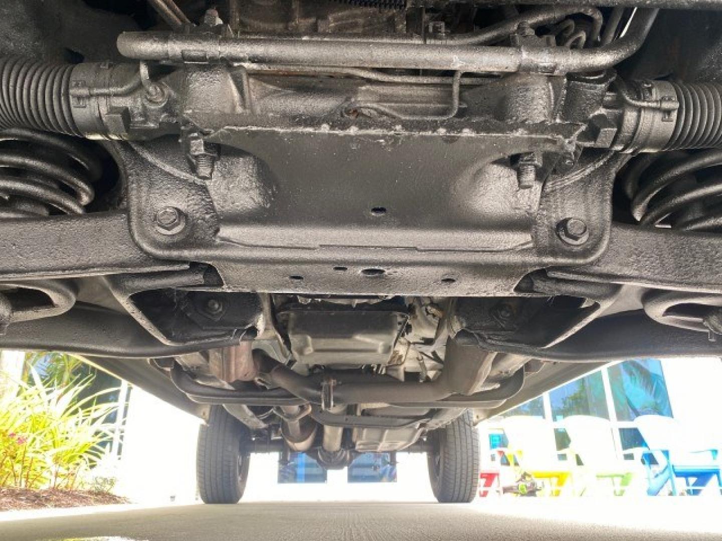2011 Oxford White /Medium Dark Flint Ford Ranger X CAB XLT 1 OWNER FL (1FTKR1EE7BP) with an 4.0L SOHC V6 Engine engine, Automatic transmission, located at 4701 North Dixie Hwy, Pompano Beach, FL, 33064, (954) 422-2889, 26.240938, -80.123474 - OUR WEBPAGE FLORIDACARS1.COM HAS OVER 100 PHOTOS AND FREE CARFAX LINK 2011 Ford Ranger XLT 1 OWNER Club Cab Pickup 4.0L V6 F SOHC 16V Gasoline 21 MPG Rear Wheel Drive Features ABS Brakes Air Conditioning Alloy Wheels AM/FM Stereo Automatic Transmission Auxiliary Audio Input Bed Liner CD Audio Cloth- Photo#21