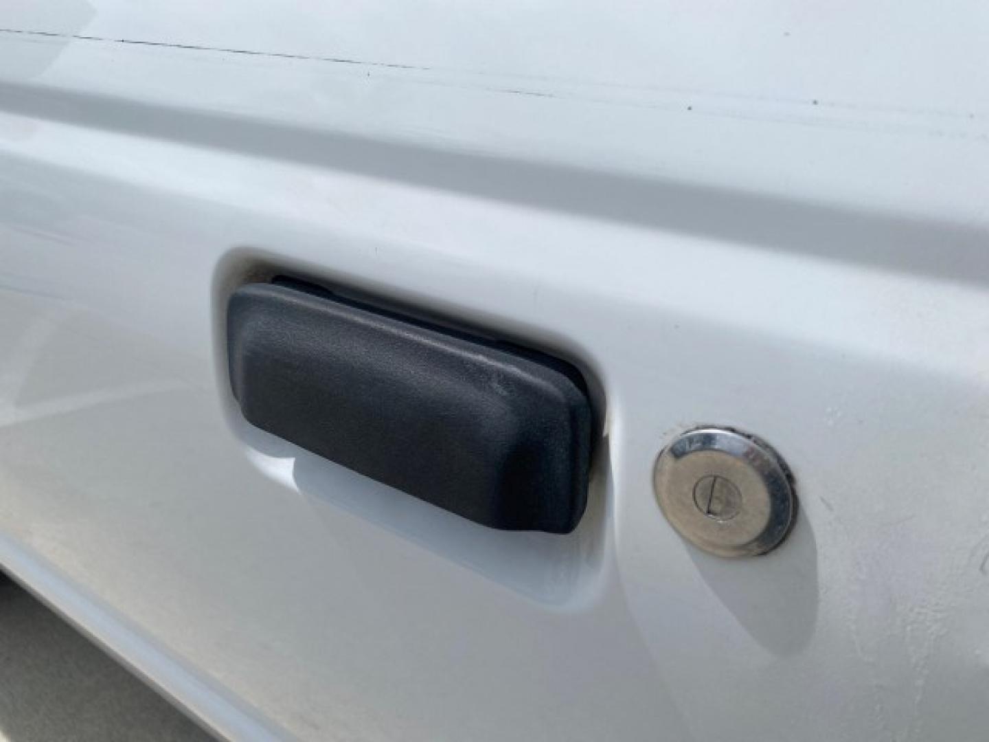 2011 Oxford White /Medium Dark Flint Ford Ranger X CAB XLT 1 OWNER FL (1FTKR1EE7BP) with an 4.0L SOHC V6 Engine engine, Automatic transmission, located at 4701 North Dixie Hwy, Pompano Beach, FL, 33064, (954) 422-2889, 26.240938, -80.123474 - OUR WEBPAGE FLORIDACARS1.COM HAS OVER 100 PHOTOS AND FREE CARFAX LINK 2011 Ford Ranger XLT 1 OWNER Club Cab Pickup 4.0L V6 F SOHC 16V Gasoline 21 MPG Rear Wheel Drive Features ABS Brakes Air Conditioning Alloy Wheels AM/FM Stereo Automatic Transmission Auxiliary Audio Input Bed Liner CD Audio Cloth- Photo#38