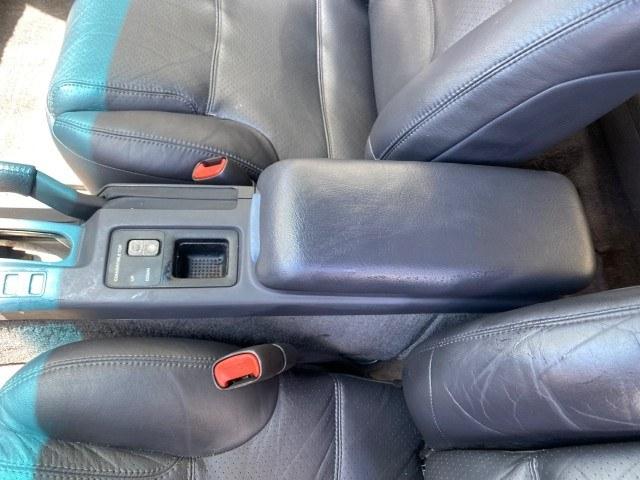 1993 White /Black Chrysler Lebaron CONV LX LOW MILES 26,305 (1C3XU5532PF) with an 3.0L SMFI 6-Cyl Engine engine, Automatic transmission, located at 4701 North Dixie Hwy, Pompano Beach, FL, 33064, (954) 422-2889, 26.240938, -80.123474 - OUR WEBPAGE FLORIDACARS1.COM HAS OVER 100 PHOTOS AND FREE CARFAX LINK 1993 Chrysler LeBaron Convertible 3.0L V6 F SOHC 12V Gasoline Front Wheel Drive Features ABS Brakes Air Conditioning Alloy Wheels AM/FM Stereo Automatic Transmission Cassette Player Cruise Control Leather Seats Power Locks Power S- Photo#62