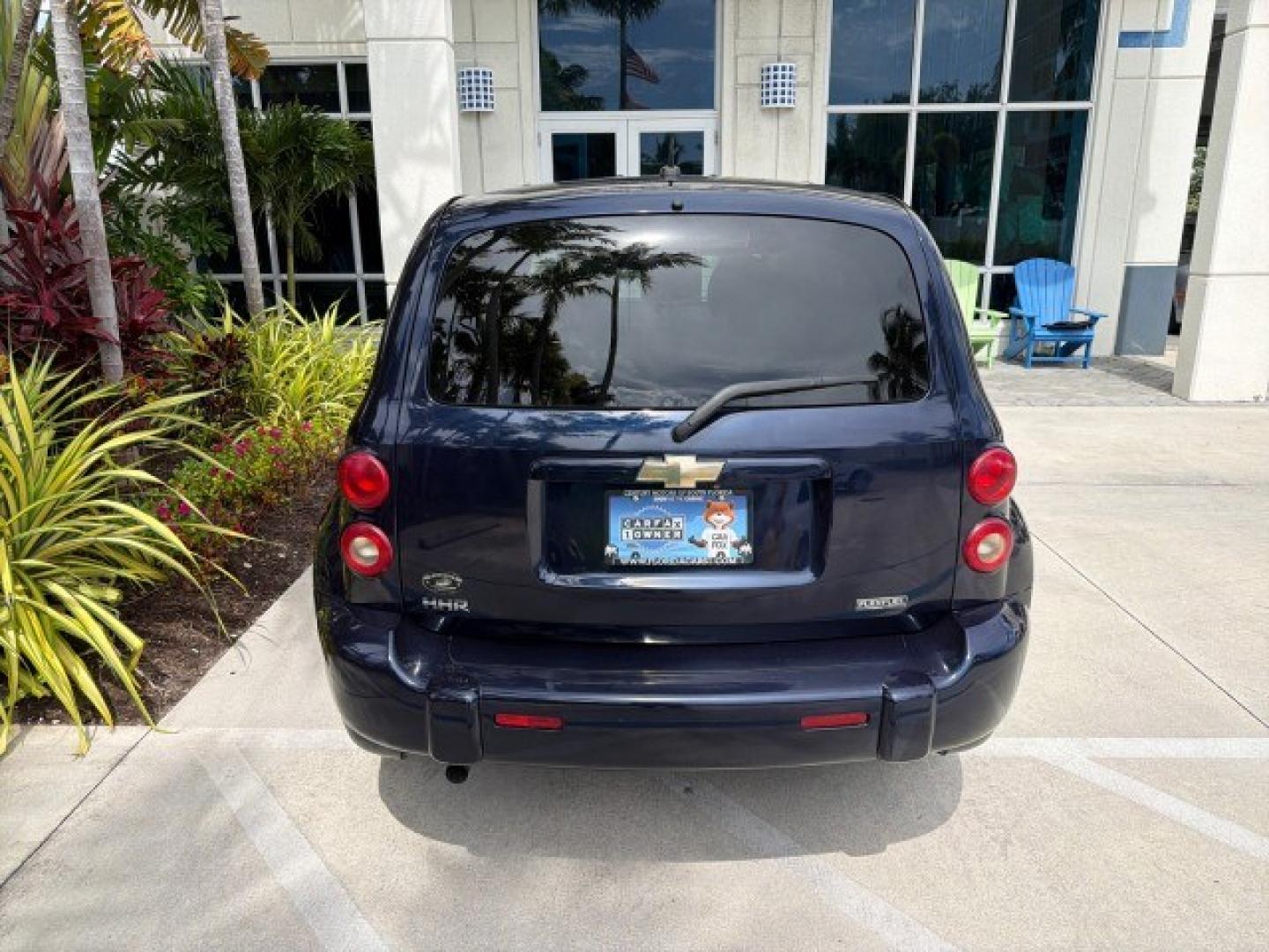 2010 Imperial Blue Metallic /Ebony Chevrolet HHR LS LOW MILES 35,304 1 OWNER (3GNBAADB7AS) with an Ecotec 2.2L VVT DOHC 4-Cyl SFI E85 Engine engine, Automatic transmission, located at 4701 North Dixie Hwy, Pompano Beach, FL, 33064, (954) 422-2889, 26.240938, -80.123474 - OUR WEBPAGE FLORIDACARS1.COM HAS OVER 100 PHOTOS AND FREE CARFAX LINK 2010 Chevrolet HHR LS 1 OWNER 4 Door Wagon/Sport Utility 2.2L I4 F DOHC 16V Flex Fuel 32 MPG Front Wheel Drive Features ABS Brakes Air Conditioning AM/FM Stereo Automatic Transmission Auxiliary Audio Input CD Audio Cloth Seats Cru- Photo#6
