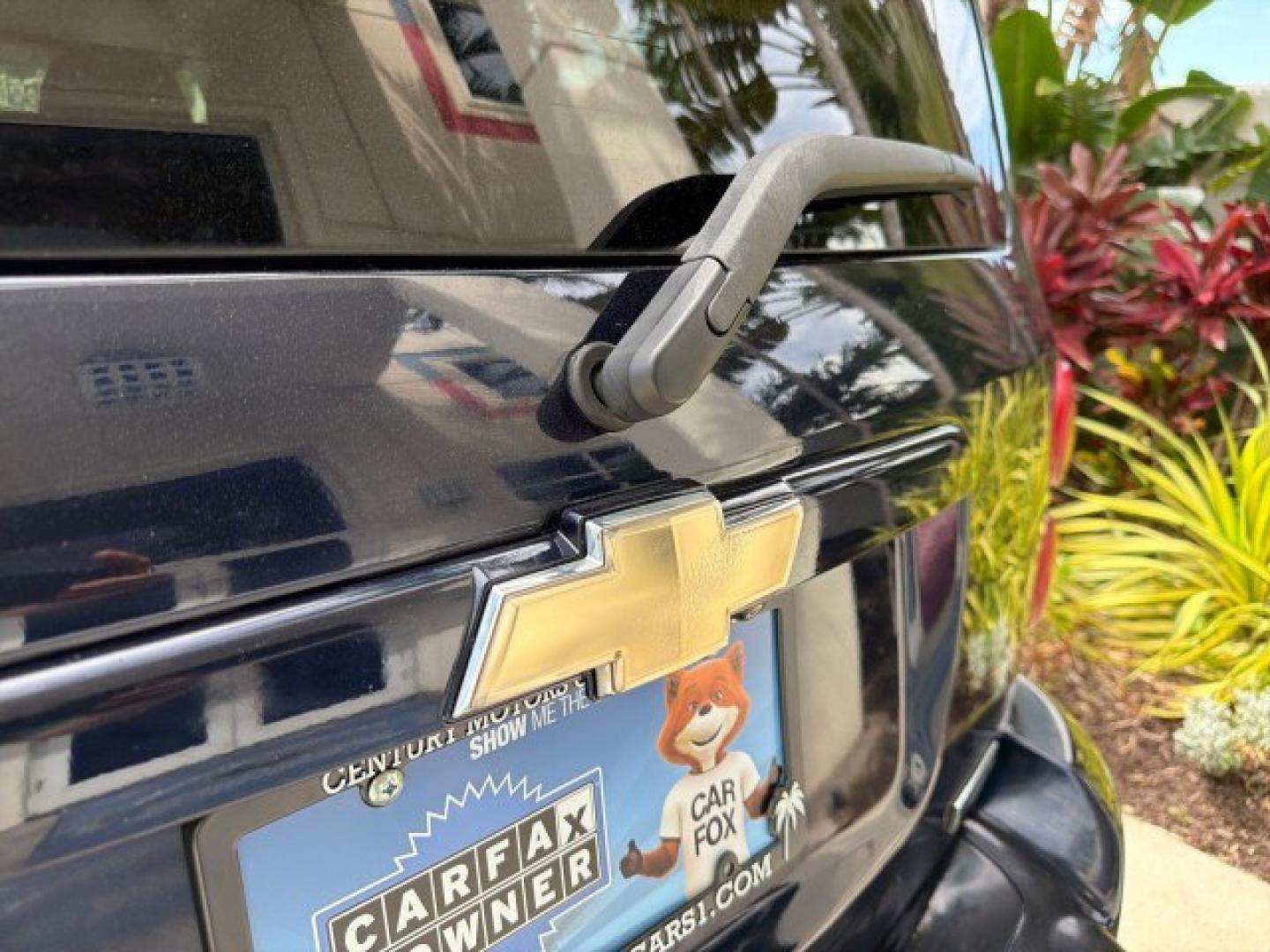 2010 Imperial Blue Metallic /Ebony Chevrolet HHR LS LOW MILES 35,304 1 OWNER (3GNBAADB7AS) with an Ecotec 2.2L VVT DOHC 4-Cyl SFI E85 Engine engine, Automatic transmission, located at 4701 North Dixie Hwy, Pompano Beach, FL, 33064, (954) 422-2889, 26.240938, -80.123474 - OUR WEBPAGE FLORIDACARS1.COM HAS OVER 100 PHOTOS AND FREE CARFAX LINK 2010 Chevrolet HHR LS 1 OWNER 4 Door Wagon/Sport Utility 2.2L I4 F DOHC 16V Flex Fuel 32 MPG Front Wheel Drive Features ABS Brakes Air Conditioning AM/FM Stereo Automatic Transmission Auxiliary Audio Input CD Audio Cloth Seats Cru- Photo#33