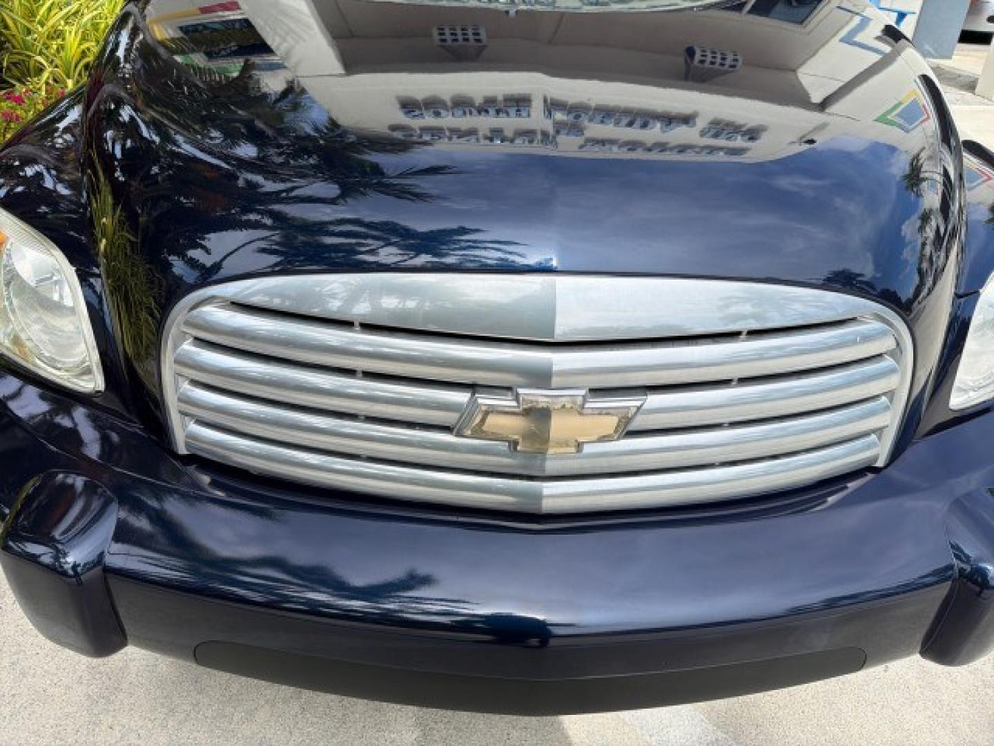 2010 Imperial Blue Metallic /Ebony Chevrolet HHR LS LOW MILES 35,304 1 OWNER (3GNBAADB7AS) with an Ecotec 2.2L VVT DOHC 4-Cyl SFI E85 Engine engine, Automatic transmission, located at 4701 North Dixie Hwy, Pompano Beach, FL, 33064, (954) 422-2889, 26.240938, -80.123474 - OUR WEBPAGE FLORIDACARS1.COM HAS OVER 100 PHOTOS AND FREE CARFAX LINK 2010 Chevrolet HHR LS 1 OWNER 4 Door Wagon/Sport Utility 2.2L I4 F DOHC 16V Flex Fuel 32 MPG Front Wheel Drive Features ABS Brakes Air Conditioning AM/FM Stereo Automatic Transmission Auxiliary Audio Input CD Audio Cloth Seats Cru- Photo#37