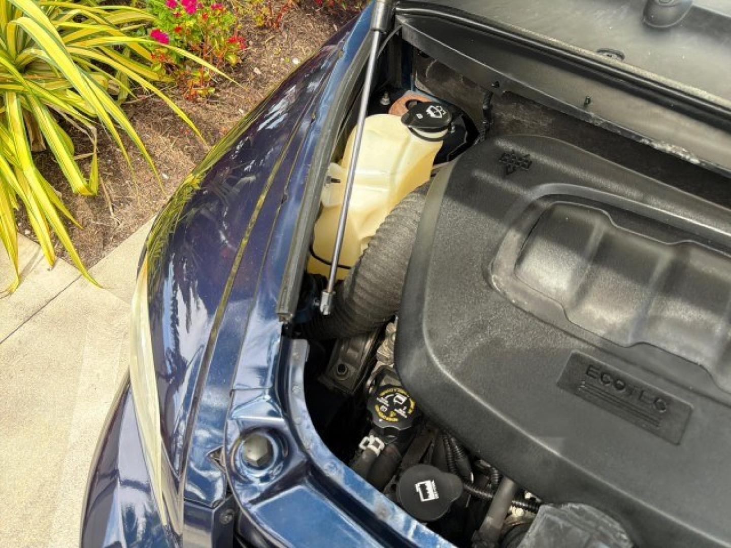 2010 Imperial Blue Metallic /Ebony Chevrolet HHR LS LOW MILES 35,304 1 OWNER (3GNBAADB7AS) with an Ecotec 2.2L VVT DOHC 4-Cyl SFI E85 Engine engine, Automatic transmission, located at 4701 North Dixie Hwy, Pompano Beach, FL, 33064, (954) 422-2889, 26.240938, -80.123474 - OUR WEBPAGE FLORIDACARS1.COM HAS OVER 100 PHOTOS AND FREE CARFAX LINK 2010 Chevrolet HHR LS 1 OWNER 4 Door Wagon/Sport Utility 2.2L I4 F DOHC 16V Flex Fuel 32 MPG Front Wheel Drive Features ABS Brakes Air Conditioning AM/FM Stereo Automatic Transmission Auxiliary Audio Input CD Audio Cloth Seats Cru- Photo#50