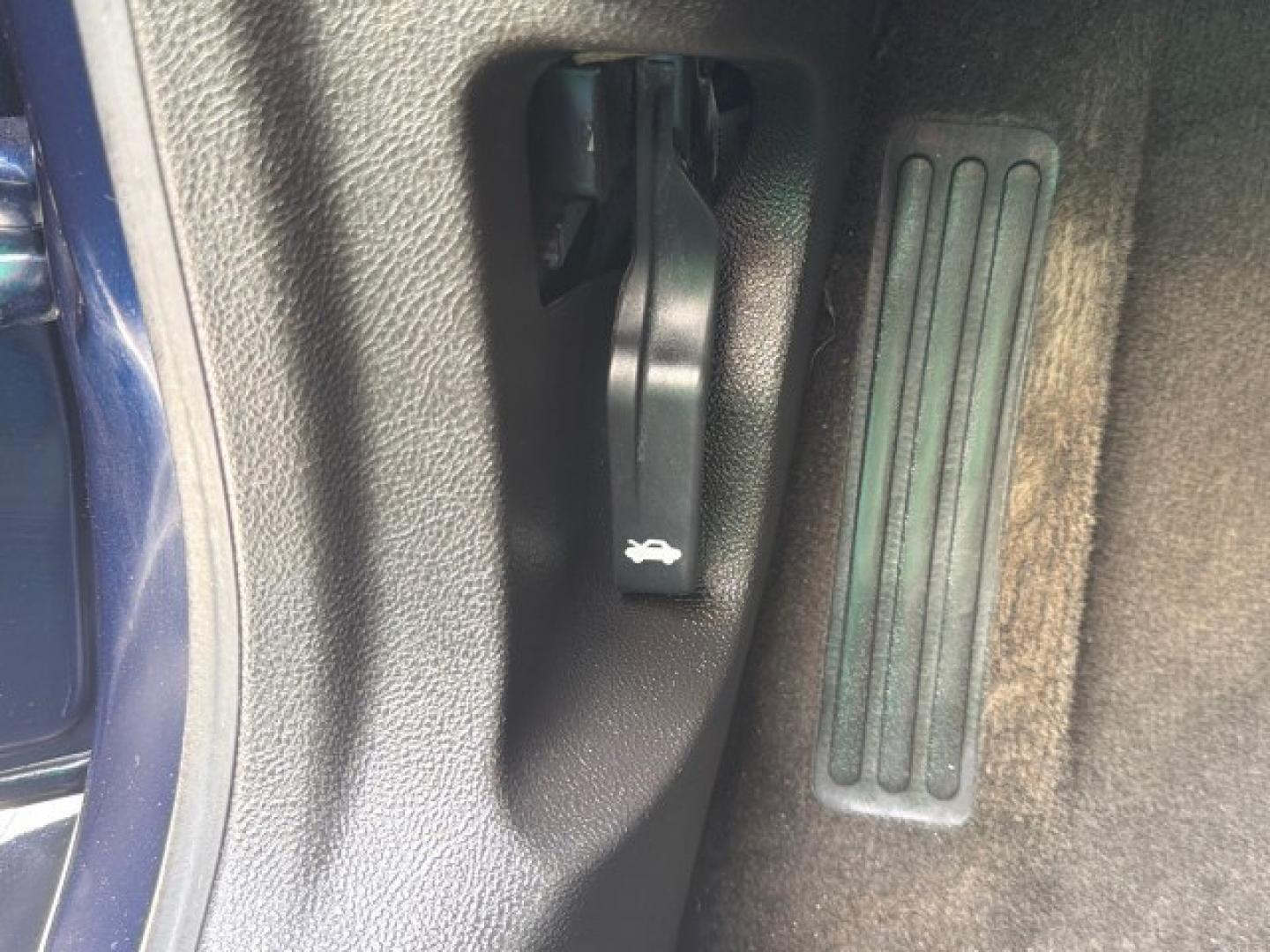 2010 Imperial Blue Metallic /Ebony Chevrolet HHR LS LOW MILES 35,304 1 OWNER (3GNBAADB7AS) with an Ecotec 2.2L VVT DOHC 4-Cyl SFI E85 Engine engine, Automatic transmission, located at 4701 North Dixie Hwy, Pompano Beach, FL, 33064, (954) 422-2889, 26.240938, -80.123474 - OUR WEBPAGE FLORIDACARS1.COM HAS OVER 100 PHOTOS AND FREE CARFAX LINK 2010 Chevrolet HHR LS 1 OWNER 4 Door Wagon/Sport Utility 2.2L I4 F DOHC 16V Flex Fuel 32 MPG Front Wheel Drive Features ABS Brakes Air Conditioning AM/FM Stereo Automatic Transmission Auxiliary Audio Input CD Audio Cloth Seats Cru- Photo#80