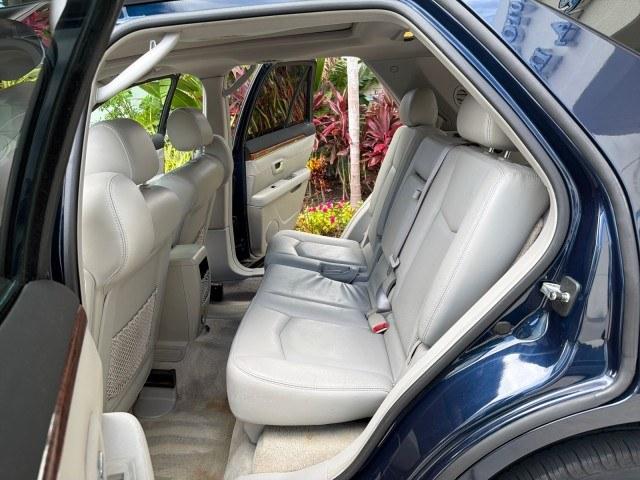 2008 Blue Chip /Cashmere/Cocoa Cadillac SRX SUNROOF LOW MILES 52,938 (1GYEE637380) with an 3.6L VVT V6 SFI Engine engine, Automatic transmission, located at 4701 North Dixie Hwy, Pompano Beach, FL, 33064, (954) 422-2889, 26.240938, -80.123474 - OUR WEBPAGE FLORIDACARS1.COM HAS OVER 100 PHOTOS AND FREE CARFAX LINK 2008 Cadillac SRX V6 4 Door Wagon/Sport Utility 3.6L V6 F Gasoline 24 MPG Rear Wheel Drive Features ABS Brakes Air Conditioning Alloy Wheels AM/FM Stereo Automatic Transmission Auxiliary Audio Input BOSE Sound System CD Audio Crui- Photo#12