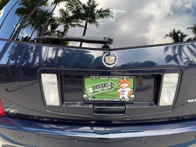 2008 Blue Chip /Cashmere/Cocoa Cadillac SRX SUNROOF LOW MILES 52,938 (1GYEE637380) with an 3.6L VVT V6 SFI Engine engine, Automatic transmission, located at 4701 North Dixie Hwy, Pompano Beach, FL, 33064, (954) 422-2889, 26.240938, -80.123474 - OUR WEBPAGE FLORIDACARS1.COM HAS OVER 100 PHOTOS AND FREE CARFAX LINK 2008 Cadillac SRX V6 4 Door Wagon/Sport Utility 3.6L V6 F Gasoline 24 MPG Rear Wheel Drive Features ABS Brakes Air Conditioning Alloy Wheels AM/FM Stereo Automatic Transmission Auxiliary Audio Input BOSE Sound System CD Audio Crui- Photo#32