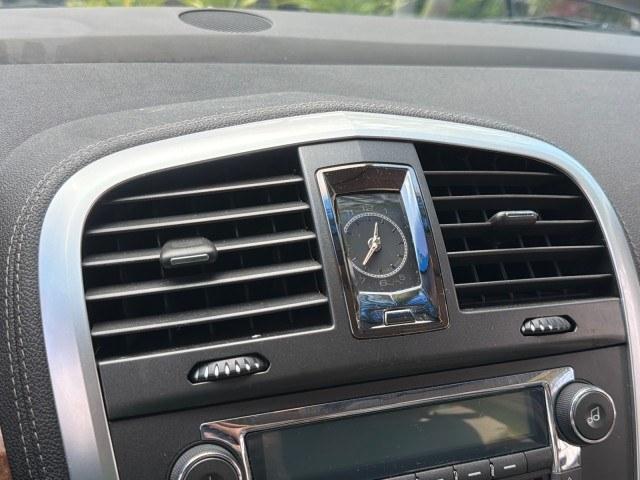 2008 Blue Chip /Cashmere/Cocoa Cadillac SRX SUNROOF LOW MILES 52,938 (1GYEE637380) with an 3.6L VVT V6 SFI Engine engine, Automatic transmission, located at 4701 North Dixie Hwy, Pompano Beach, FL, 33064, (954) 422-2889, 26.240938, -80.123474 - OUR WEBPAGE FLORIDACARS1.COM HAS OVER 100 PHOTOS AND FREE CARFAX LINK 2008 Cadillac SRX V6 4 Door Wagon/Sport Utility 3.6L V6 F Gasoline 24 MPG Rear Wheel Drive Features ABS Brakes Air Conditioning Alloy Wheels AM/FM Stereo Automatic Transmission Auxiliary Audio Input BOSE Sound System CD Audio Crui- Photo#83