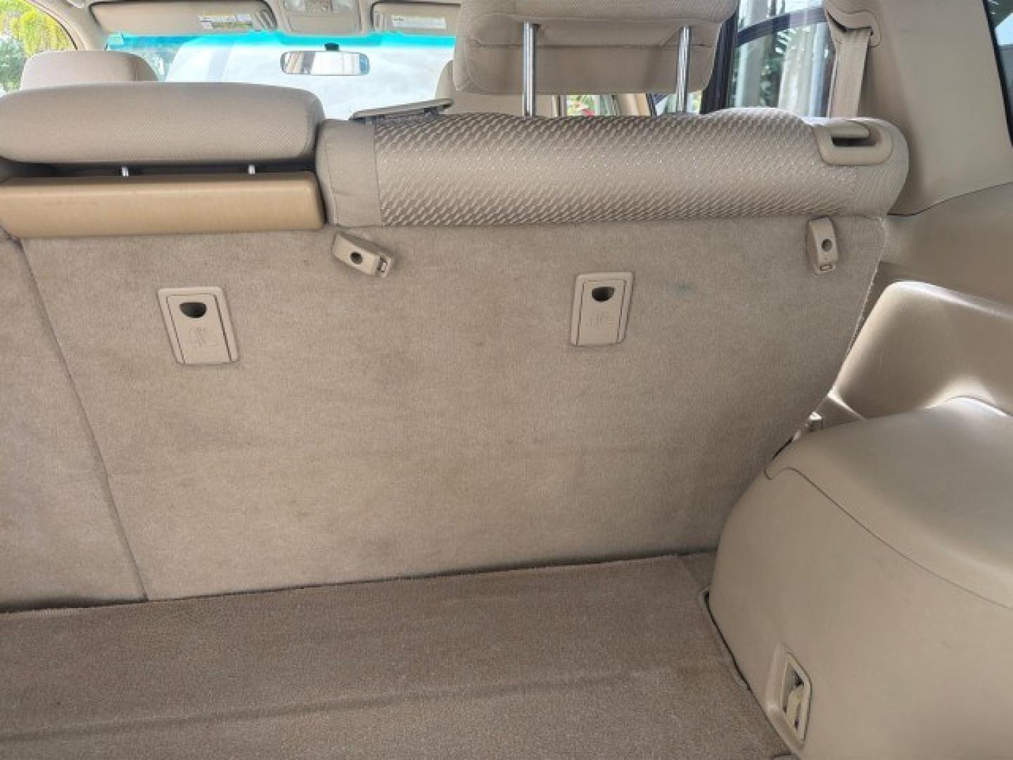 2007 Sonora Gold Pearl /Ivory Toyota Highlander LOW MILES 58,814 1 OWNER (JTEGD21A270) with an 2.4L DOHC SFI 16-Valve VVT-i 4-Cyl Engine engine, Automatic transmission, located at 4701 North Dixie Hwy, Pompano Beach, FL, 33064, (954) 422-2889, 26.240938, -80.123474 - OUR WEBPAGE FLORIDACARS1.COM HAS OVER 100 PHOTOS AND FREE CARFAX LINK 2007 Toyota Highlander 1 OWNER 4 Door Wagon/Sport Utility 2.4L I4 F DOHC 16V Gasoline 28 MPG Front Wheel Drive Features ABS Brakes Air Conditioning AM/FM Stereo Automatic Transmission Cassette Player CD Audio Cloth Seats Cruise Co- Photo#97