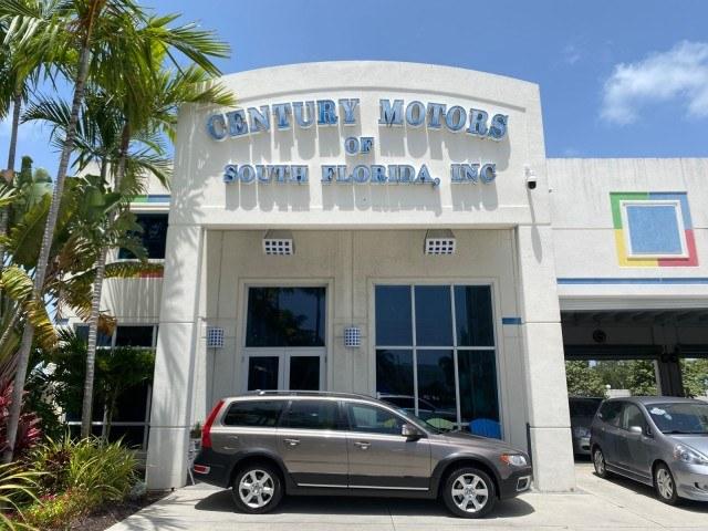 2009 Oyster Grey Metallic /Off Black Volvo XC70 3.0T AWD WAGON LOW MILES 78,683 (YV4BZ992X91) with an 3.0L DOHC 24-Valve Turbocharged I6 Engine engine, Automatic transmission, located at 4701 North Dixie Hwy, Pompano Beach, FL, 33064, (954) 422-2889, 26.240938, -80.123474 - OUR WEBPAGE FLORIDACARS1.COM HAS OVER 100 PHOTOS AND FREE CARFAX LINK 2009 Volvo XC70 T6 4WD 4 Door Wagon/Sport Utility 3.0L I6 F DOHC 24V Gasoline 22 MPG All Wheel Drive Features 4WD/AWD ABS Brakes Air Conditioning Alloy Wheels AM/FM Stereo Automatic Transmission Auxiliary Audio Input Bluetooth Tec- Photo#0