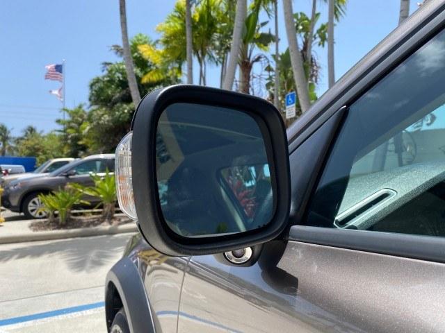 2009 Oyster Grey Metallic /Off Black Volvo XC70 3.0T AWD WAGON LOW MILES 78,683 (YV4BZ992X91) with an 3.0L DOHC 24-Valve Turbocharged I6 Engine engine, Automatic transmission, located at 4701 North Dixie Hwy, Pompano Beach, FL, 33064, (954) 422-2889, 26.240938, -80.123474 - OUR WEBPAGE FLORIDACARS1.COM HAS OVER 100 PHOTOS AND FREE CARFAX LINK 2009 Volvo XC70 T6 4WD 4 Door Wagon/Sport Utility 3.0L I6 F DOHC 24V Gasoline 22 MPG All Wheel Drive Features 4WD/AWD ABS Brakes Air Conditioning Alloy Wheels AM/FM Stereo Automatic Transmission Auxiliary Audio Input Bluetooth Tec- Photo#39
