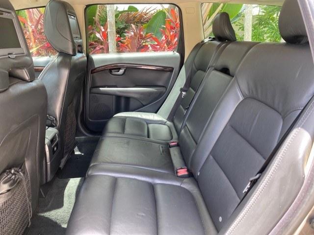 2009 Oyster Grey Metallic /Off Black Volvo XC70 3.0T AWD WAGON LOW MILES 78,683 (YV4BZ992X91) with an 3.0L DOHC 24-Valve Turbocharged I6 Engine engine, Automatic transmission, located at 4701 North Dixie Hwy, Pompano Beach, FL, 33064, (954) 422-2889, 26.240938, -80.123474 - OUR WEBPAGE FLORIDACARS1.COM HAS OVER 100 PHOTOS AND FREE CARFAX LINK 2009 Volvo XC70 T6 4WD 4 Door Wagon/Sport Utility 3.0L I6 F DOHC 24V Gasoline 22 MPG All Wheel Drive Features 4WD/AWD ABS Brakes Air Conditioning Alloy Wheels AM/FM Stereo Automatic Transmission Auxiliary Audio Input Bluetooth Tec- Photo#78