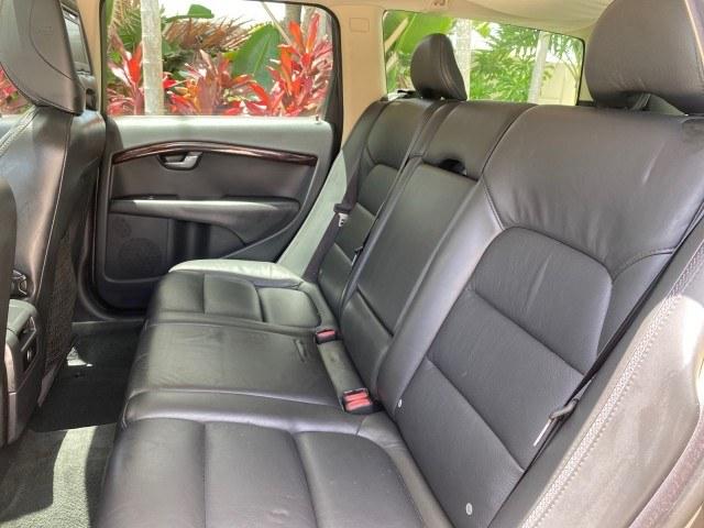 2009 Oyster Grey Metallic /Off Black Volvo XC70 3.0T AWD WAGON LOW MILES 78,683 (YV4BZ992X91) with an 3.0L DOHC 24-Valve Turbocharged I6 Engine engine, Automatic transmission, located at 4701 North Dixie Hwy, Pompano Beach, FL, 33064, (954) 422-2889, 26.240938, -80.123474 - OUR WEBPAGE FLORIDACARS1.COM HAS OVER 100 PHOTOS AND FREE CARFAX LINK 2009 Volvo XC70 T6 4WD 4 Door Wagon/Sport Utility 3.0L I6 F DOHC 24V Gasoline 22 MPG All Wheel Drive Features 4WD/AWD ABS Brakes Air Conditioning Alloy Wheels AM/FM Stereo Automatic Transmission Auxiliary Audio Input Bluetooth Tec- Photo#83