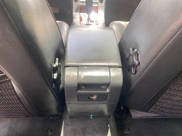 2009 Oyster Grey Metallic /Off Black Volvo XC70 3.0T AWD WAGON LOW MILES 78,683 (YV4BZ992X91) with an 3.0L DOHC 24-Valve Turbocharged I6 Engine engine, Automatic transmission, located at 4701 North Dixie Hwy, Pompano Beach, FL, 33064, (954) 422-2889, 26.240938, -80.123474 - OUR WEBPAGE FLORIDACARS1.COM HAS OVER 100 PHOTOS AND FREE CARFAX LINK 2009 Volvo XC70 T6 4WD 4 Door Wagon/Sport Utility 3.0L I6 F DOHC 24V Gasoline 22 MPG All Wheel Drive Features 4WD/AWD ABS Brakes Air Conditioning Alloy Wheels AM/FM Stereo Automatic Transmission Auxiliary Audio Input Bluetooth Tec- Photo#84
