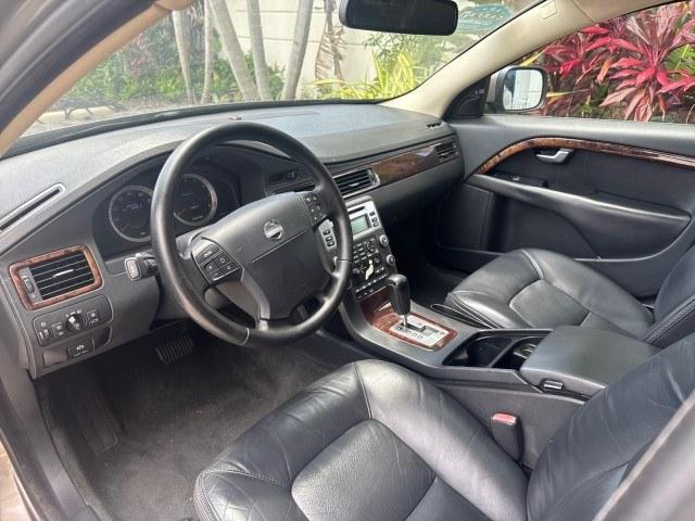 2009 Oyster Grey Metallic /Off Black Volvo XC70 3.0T AWD WAGON LOW MILES 78,683 (YV4BZ992X91) with an 3.0L DOHC 24-Valve Turbocharged I6 Engine engine, Automatic transmission, located at 4701 North Dixie Hwy, Pompano Beach, FL, 33064, (954) 422-2889, 26.240938, -80.123474 - OUR WEBPAGE FLORIDACARS1.COM HAS OVER 100 PHOTOS AND FREE CARFAX LINK 2009 Volvo XC70 T6 4WD 4 Door Wagon/Sport Utility 3.0L I6 F DOHC 24V Gasoline 22 MPG All Wheel Drive Features 4WD/AWD ABS Brakes Air Conditioning Alloy Wheels AM/FM Stereo Automatic Transmission Auxiliary Audio Input Bluetooth Tec- Photo#48