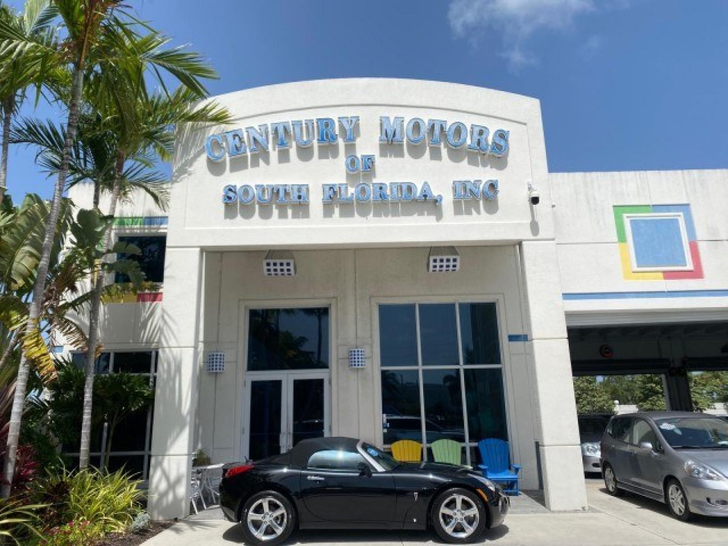 2008 Mysterious (Black) /Ebony Pontiac Solstice GXP 2.0 ECOTURBO LOW MILES 26,059 (1G2MG35X28Y) with an Turbo Ecotec 2.0L VVT DOHC 4-Cyl Aluminum Engine engine, Manual transmission, located at 4701 North Dixie Hwy, Pompano Beach, FL, 33064, (954) 422-2889, 26.240938, -80.123474 - OUR WEBPAGE FLORIDACARS1.COM HAS OVER 100 PHOTOS AND FREE CARFAX LINK 2008 Pontiac Solstice GXP Convertible 2.0L I4 F Gasoline 31 MPG Rear Wheel Drive Features ABS Brakes Air Conditioning Alloy Wheels AM/FM Stereo Auxiliary Audio Input CD Audio Convenience Package Cruise Control Leather Seats Manual- Photo#0