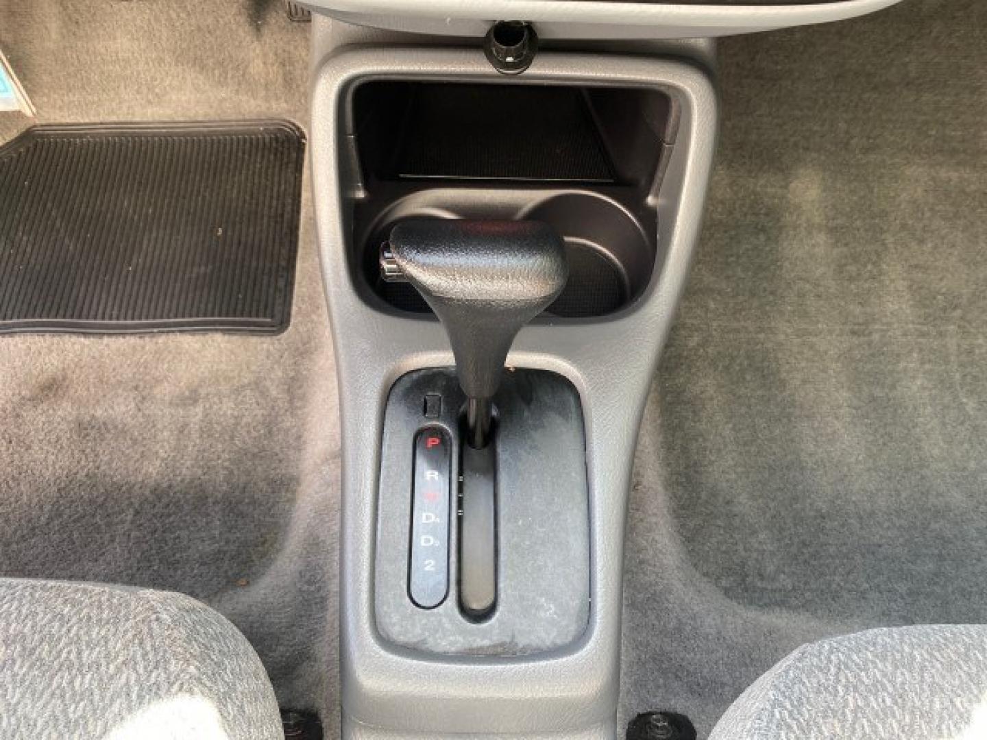 2000 Taffeta White /Gray Honda Civic EX LOW MILES 45,406 (1HGEJ8642YL) with an 1.6L SOHC VTEC 16-Valve I4 Engine engine, Automatic transmission, located at 4701 North Dixie Hwy, Pompano Beach, FL, 33064, (954) 422-2889, 26.240938, -80.123474 - OUR WEBPAGE FLORIDACARS1.COM HAS OVER 100 PHOTOS AND FREE CARFAX LINK 2000 Honda Civic EX Sedan 4 DR 1.6L I4 F 16V Gasoline 35 MPG Front Wheel Drive Features ABS Brakes Air Conditioning AM/FM Stereo Automatic Transmission CD Audio Cruise Control Power Locks Power Mirrors Power Windows Rear Defroster- Photo#61