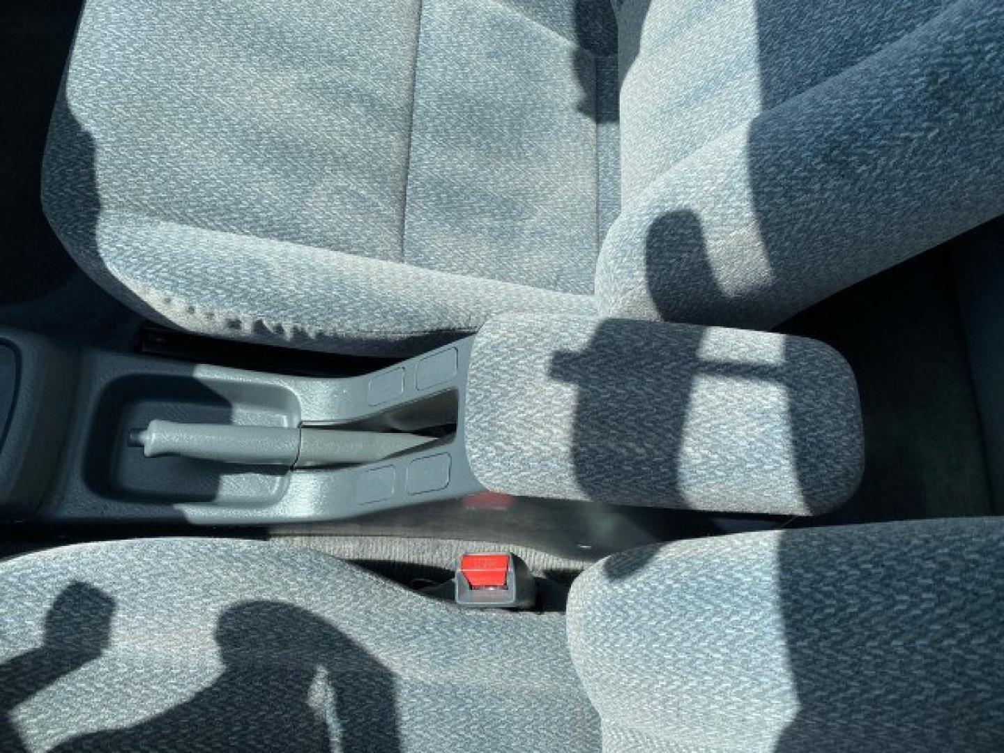 2000 Taffeta White /Gray Honda Civic EX LOW MILES 45,406 (1HGEJ8642YL) with an 1.6L SOHC VTEC 16-Valve I4 Engine engine, Automatic transmission, located at 4701 North Dixie Hwy, Pompano Beach, FL, 33064, (954) 422-2889, 26.240938, -80.123474 - OUR WEBPAGE FLORIDACARS1.COM HAS OVER 100 PHOTOS AND FREE CARFAX LINK 2000 Honda Civic EX Sedan 4 DR 1.6L I4 F 16V Gasoline 35 MPG Front Wheel Drive Features ABS Brakes Air Conditioning AM/FM Stereo Automatic Transmission CD Audio Cruise Control Power Locks Power Mirrors Power Windows Rear Defroster- Photo#64