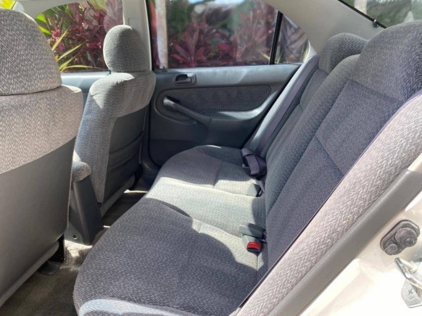 2000 Taffeta White /Gray Honda Civic EX LOW MILES 45,406 (1HGEJ8642YL) with an 1.6L SOHC VTEC 16-Valve I4 Engine engine, Automatic transmission, located at 4701 North Dixie Hwy, Pompano Beach, FL, 33064, (954) 422-2889, 26.240938, -80.123474 - OUR WEBPAGE FLORIDACARS1.COM HAS OVER 100 PHOTOS AND FREE CARFAX LINK 2000 Honda Civic EX Sedan 4 DR 1.6L I4 F 16V Gasoline 35 MPG Front Wheel Drive Features ABS Brakes Air Conditioning AM/FM Stereo Automatic Transmission CD Audio Cruise Control Power Locks Power Mirrors Power Windows Rear Defroster- Photo#80