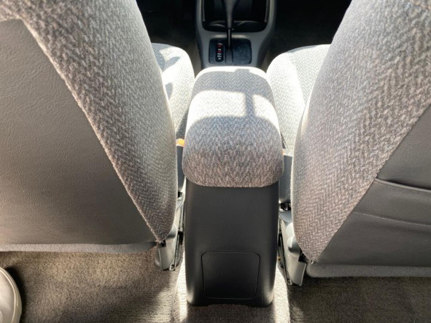 2000 Taffeta White /Gray Honda Civic EX LOW MILES 45,406 (1HGEJ8642YL) with an 1.6L SOHC VTEC 16-Valve I4 Engine engine, Automatic transmission, located at 4701 North Dixie Hwy, Pompano Beach, FL, 33064, (954) 422-2889, 26.240938, -80.123474 - OUR WEBPAGE FLORIDACARS1.COM HAS OVER 100 PHOTOS AND FREE CARFAX LINK 2000 Honda Civic EX Sedan 4 DR 1.6L I4 F 16V Gasoline 35 MPG Front Wheel Drive Features ABS Brakes Air Conditioning AM/FM Stereo Automatic Transmission CD Audio Cruise Control Power Locks Power Mirrors Power Windows Rear Defroster- Photo#84
