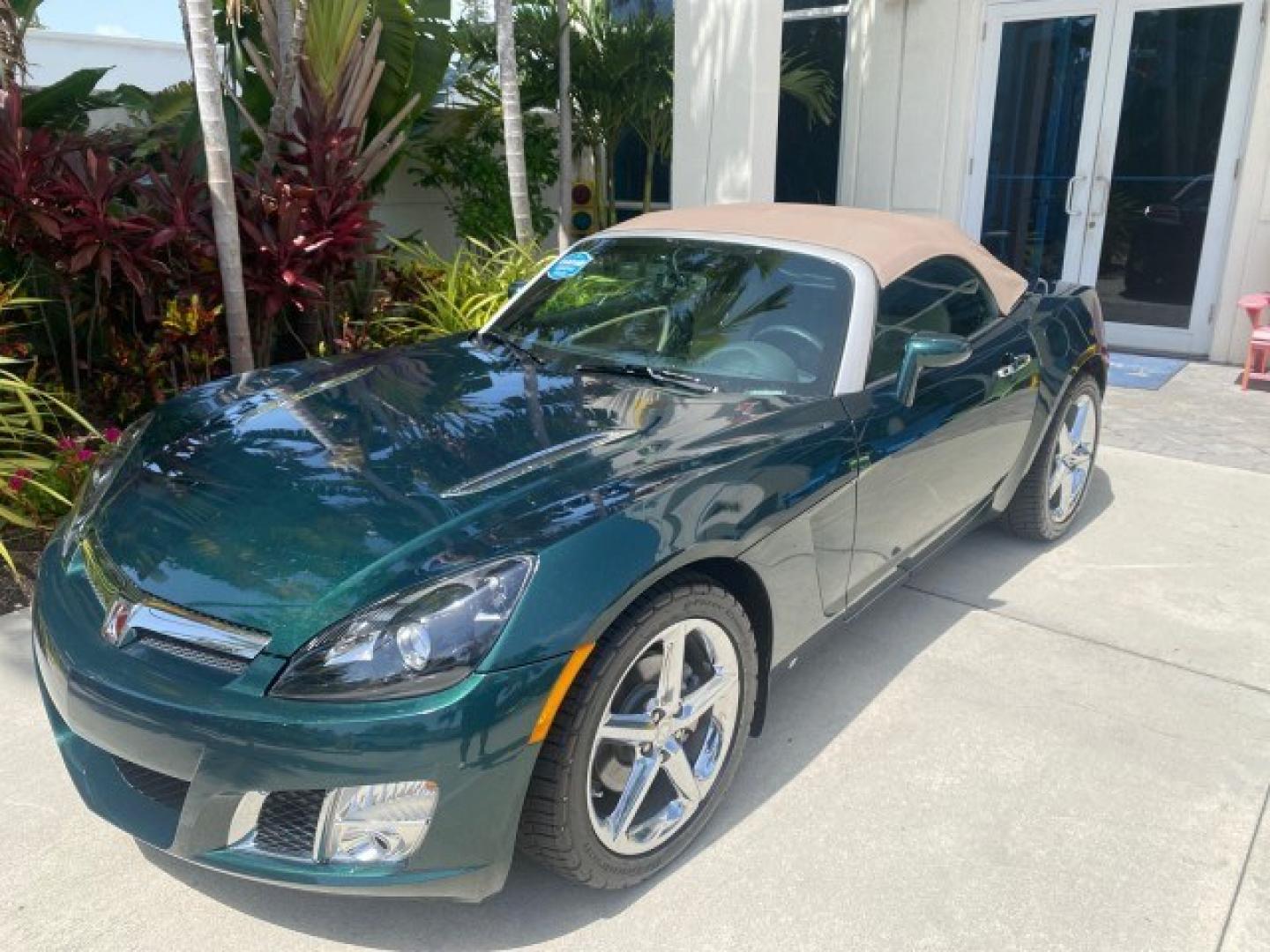 2008 Forest Green /Tan Saturn Sky AUTO TURBO Red Line LOW MILES 3,949 (1G8MG35X48Y) with an Turbocharged And Intercooled Ecotec 2.0L VVT DOHC 4-Cyl Aluminum Engine engine, Automatic transmission, located at 4701 North Dixie Hwy, Pompano Beach, FL, 33064, (954) 422-2889, 26.240938, -80.123474 - OUR WEBPAGE FLORIDACARS1.COM HAS OVER 100 PHOTOS AND FREE CARFAX LINK 2008 Saturn SKY Red Line Turbo All Original Paint Collectors Welcome Convertible 2.0L I4 F DOHC Gasoline 31 MPG Rear Wheel Drive Features ABS Brakes Air Conditioning Alloy Wheels AM/FM Stereo Automatic Transmission CD Audio Cruise- Photo#29