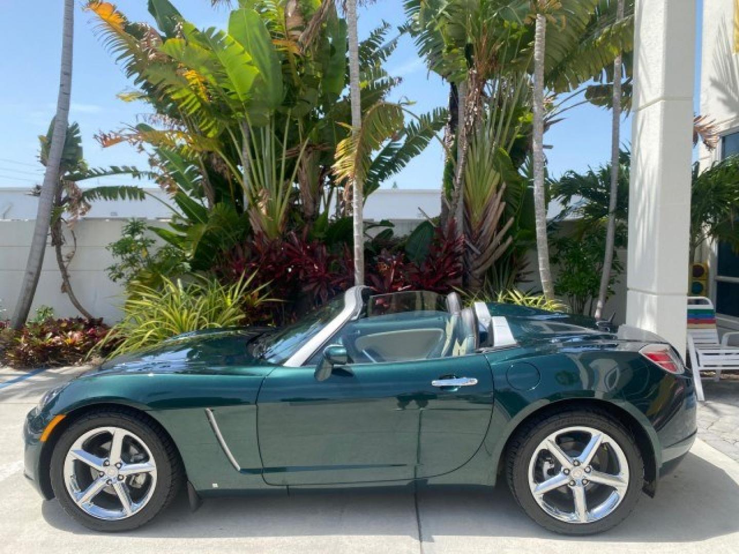 2008 Forest Green /Tan Saturn Sky AUTO TURBO Red Line LOW MILES 3,949 (1G8MG35X48Y) with an Turbocharged And Intercooled Ecotec 2.0L VVT DOHC 4-Cyl Aluminum Engine engine, Automatic transmission, located at 4701 North Dixie Hwy, Pompano Beach, FL, 33064, (954) 422-2889, 26.240938, -80.123474 - OUR WEBPAGE FLORIDACARS1.COM HAS OVER 100 PHOTOS AND FREE CARFAX LINK 2008 Saturn SKY Red Line Turbo All Original Paint Collectors Welcome Convertible 2.0L I4 F DOHC Gasoline 31 MPG Rear Wheel Drive Features ABS Brakes Air Conditioning Alloy Wheels AM/FM Stereo Automatic Transmission CD Audio Cruise- Photo#90