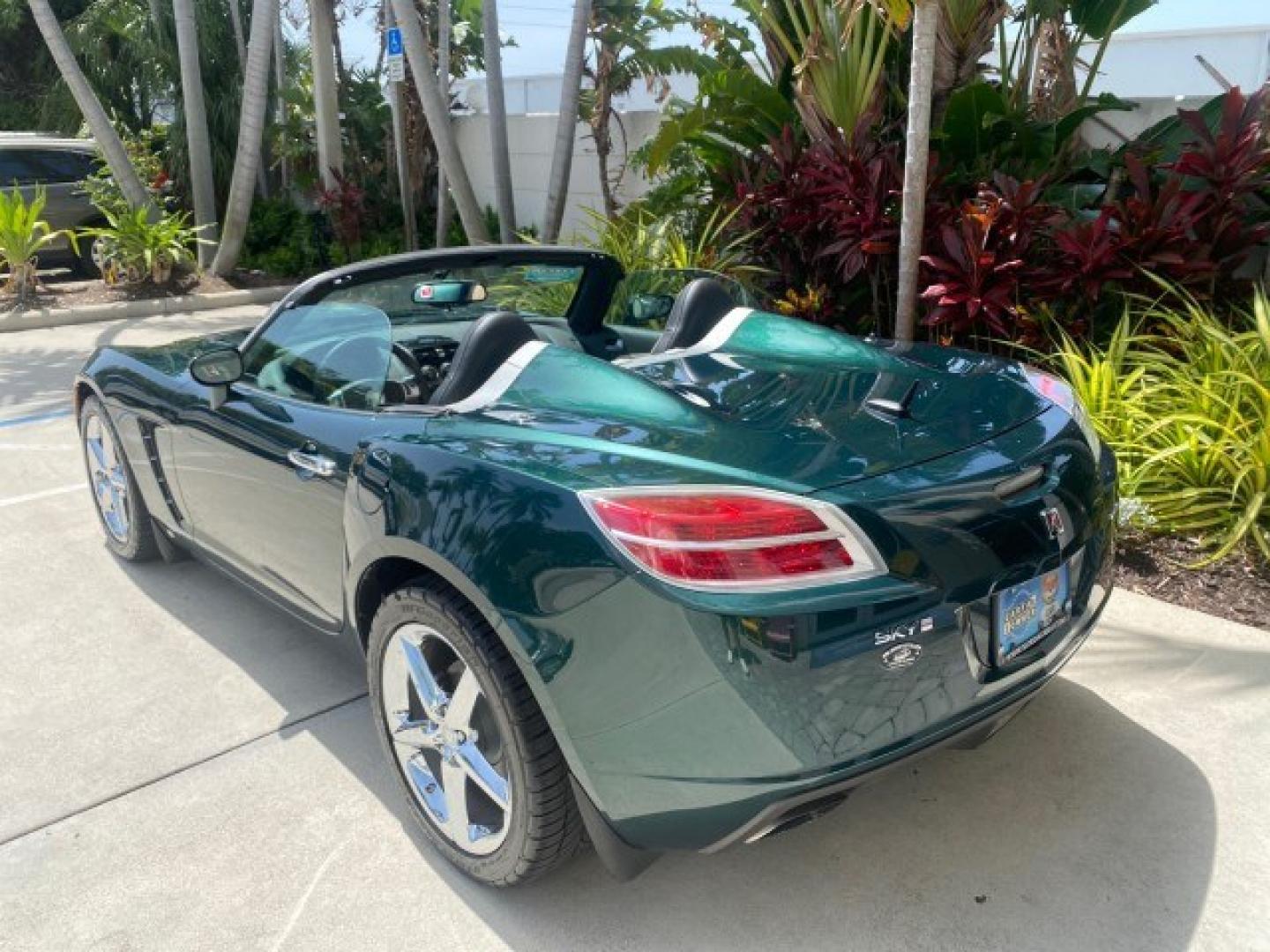 2008 Forest Green /Tan Saturn Sky AUTO TURBO Red Line LOW MILES 3,949 (1G8MG35X48Y) with an Turbocharged And Intercooled Ecotec 2.0L VVT DOHC 4-Cyl Aluminum Engine engine, Automatic transmission, located at 4701 North Dixie Hwy, Pompano Beach, FL, 33064, (954) 422-2889, 26.240938, -80.123474 - OUR WEBPAGE FLORIDACARS1.COM HAS OVER 100 PHOTOS AND FREE CARFAX LINK 2008 Saturn SKY Red Line Turbo All Original Paint Collectors Welcome Convertible 2.0L I4 F DOHC Gasoline 31 MPG Rear Wheel Drive Features ABS Brakes Air Conditioning Alloy Wheels AM/FM Stereo Automatic Transmission CD Audio Cruise- Photo#92