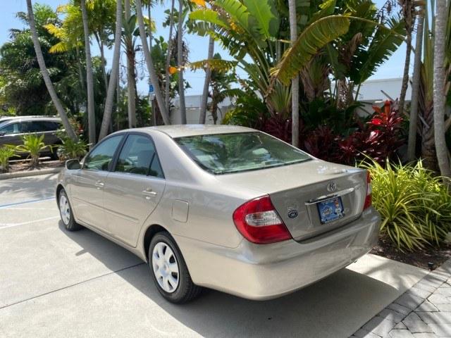 2004 Desert Sand Mica /Stone Toyota Camry LE LOW MILES 58,925 1 OWNER (4T1BE32K04U) with an 2.4L DOHC MPFI Vvti 16-Valve 4-Cyl Engine engine, Automatic transmission, located at 4701 North Dixie Hwy, Pompano Beach, FL, 33064, (954) 422-2889, 26.240938, -80.123474 - OUR WEBPAGE FLORIDACARS1.COM HAS OVER 100 PHOTOS AND FREE CARFAX LINK 2004 Toyota Camry LE 1 OWNER Sedan 4 DR 2.4L I4 F DOHC 16V Gasoline 32 MPG Front Wheel Drive Features Air Conditioning AM/FM Stereo Automatic Transmission Cassette Player CD Audio Cloth Seats Cruise Control Power Locks Power Mirro- Photo#5