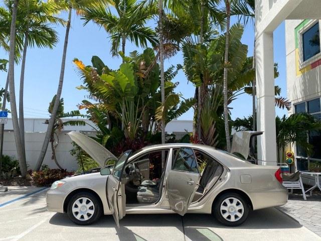 2004 Desert Sand Mica /Stone Toyota Camry LE LOW MILES 58,925 1 OWNER (4T1BE32K04U) with an 2.4L DOHC MPFI Vvti 16-Valve 4-Cyl Engine engine, Automatic transmission, located at 4701 North Dixie Hwy, Pompano Beach, FL, 33064, (954) 422-2889, 26.240938, -80.123474 - OUR WEBPAGE FLORIDACARS1.COM HAS OVER 100 PHOTOS AND FREE CARFAX LINK 2004 Toyota Camry LE 1 OWNER Sedan 4 DR 2.4L I4 F DOHC 16V Gasoline 32 MPG Front Wheel Drive Features Air Conditioning AM/FM Stereo Automatic Transmission Cassette Player CD Audio Cloth Seats Cruise Control Power Locks Power Mirro- Photo#8
